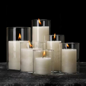 Portacandele Hurricane in Vetro Borosilicato di Alta Qualità con Candela a Colonna Bianca - Product Image 3
