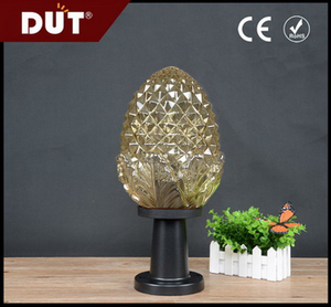 Baliza de Jardín de Plástico con Forma de <span class=keywords><strong>Piña</strong></span> Dorada de 250 mm, Lámpara de Poste con Base E27, Clasificación IP44, Certificación CE/ROHS, para Puertas de Jardín (7.5 Pulgadas) - Product Image 3