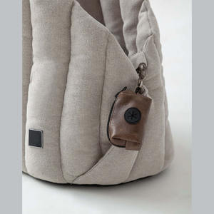 Lüks özelleştirilmiş hafif naylon köpek ve kedi emniyet kanca ve depolama cepler ile evcil hayvan taşıyıcı kabarık seyahat Tote taşınabilir - Product Image 6