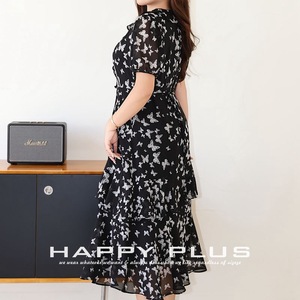 ชุดเดรสคอวีพิมพ์ลายผีเสื้อสีดำพร้อมระบายเอวเข้ารูปลำลองสวมใส่ได้ทุกวันสำหรับผู้หญิง - Product Image 4