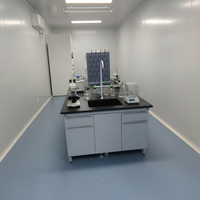 Ergonomische, langlebige C-Rahmen Laborinselbank aus Holz und Stahl für Hightech-F&E-Zentren, Schulen und Krankenhäuser mit Wasserhahn-Tropfregal