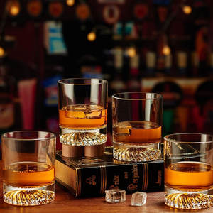 <span class=keywords><strong>Sunyou</strong></span> Vaso de whisky de roca de cristal sin plomo hecho a mano diseño vintage único con fondo roscado para degustación de vasos de chupito - Product Image 3