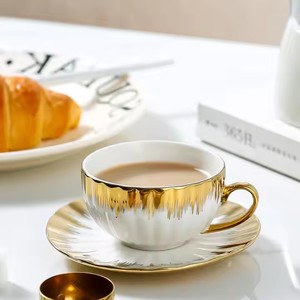 Tasse à café tasses Logo personnalisé Service à thé tasses à expresso Tasse à café en céramique et soucoupe avec bord doré pour tasses à café Latte Moka - Product Image 6