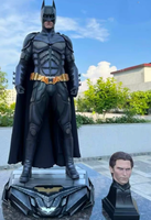 Statue en résine personnalisée à l'échelle 1/3 du Dark Knight des bandes dessinées américaines pour collectionneurs, décoration intérieure, style dessin animé peint à la main, hyper-réaliste