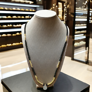 Chaîne de perles noires en or 22 carats traditionnelle indienne Mangalsutra, pendentif minimaliste en perles et zircon, bijoux à porter au quotidien pour femmes - Product Image 2