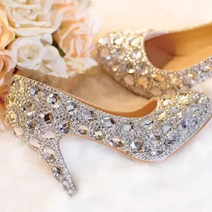 Chaussures de mariée à bout fermé en argent, chaussures de mariage à plateforme en strass transparent, escarpins en cristal, fête européenne, talons de bal grande taille