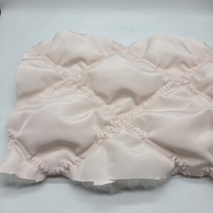 Không thấm nước Quilting <span class=keywords><strong>100</strong></span> <span class=keywords><strong>Polyester</strong></span> điền lưới lót vải cho phụ nữ Lady độn áo pufferjacket - Product Image 6