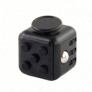 Cubes de couleur anti-stress, jouet de décompression, jeux anti-stress pour adultes et enfants, matériau plastique ABS, cadeau d'aventure et de camping - Product Image 1