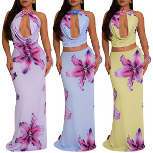 Conjunto de falda larga y top corto sin espalda para mujer, conjunto de 2 piezas con estampado floral para discoteca, playa o fiesta - Product Image 1