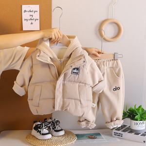 2025 nuovo vestito invernale in velluto tre pezzi Casual caldo con cappuccio <span class=keywords><strong>per</strong></span> bambine - Product Image 4