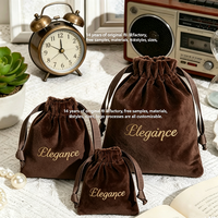Sac à cordon en velours personnalisé, pochette cosmétique luxueuse et douce, sac en velours anti-poussière pour l'organisation du maquillage et l'emballage des produits de beauté