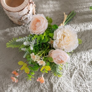 Bouquet de fleurs artificielles CallaFloral, roses roses et blanches, verdure, décoration d'intérieur, accessoire de mariage CF01344 - Product Image 3