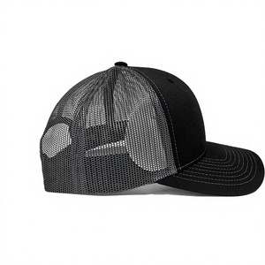 Gorra Trucker Minimalista y Energética para Adultos, con Logotipo y Color Personalizados, Estructurada, de Perfil Medio, 6 Paneles, Parte Trasera de Malla, Hecha en Vietnam - Product Image 4