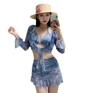 Traje de baño de manga larga para mujer, bikini con protección solar UPF50+ y cuello en V, color azul lago, para natación, deportes acuáticos y baile - Product Image 3