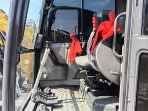 Excavatrice sur chenilles Volvo EC60C d'occasion de haute qualité |   Fabriqué en Suède |   Composants hydrauliques d'occasion de 6 tonnes |   1 an |   Expédition immédiate - Product Image 6