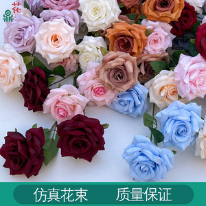 Décorations murales de mariage rondes en fleurs de soie, roses diamantées à trois têtes, style naturel, fabriquées en Chine - Product Image 5
