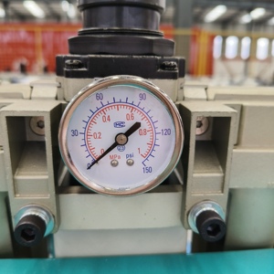 220V/380V CNMC-E3 áp lực cao đóng cửa tế bào phun bọt Máy CNMC-E3 cho cách nhiệt tường và mái phun - Product Image 4