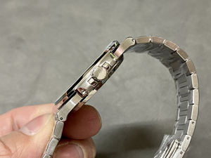 Reloj mecánico cuadrado verde de estilo clásico, reloj mecánico de lujo automático de acero de zafiro luminoso para hombre, versátil de negocios - Product Image 3