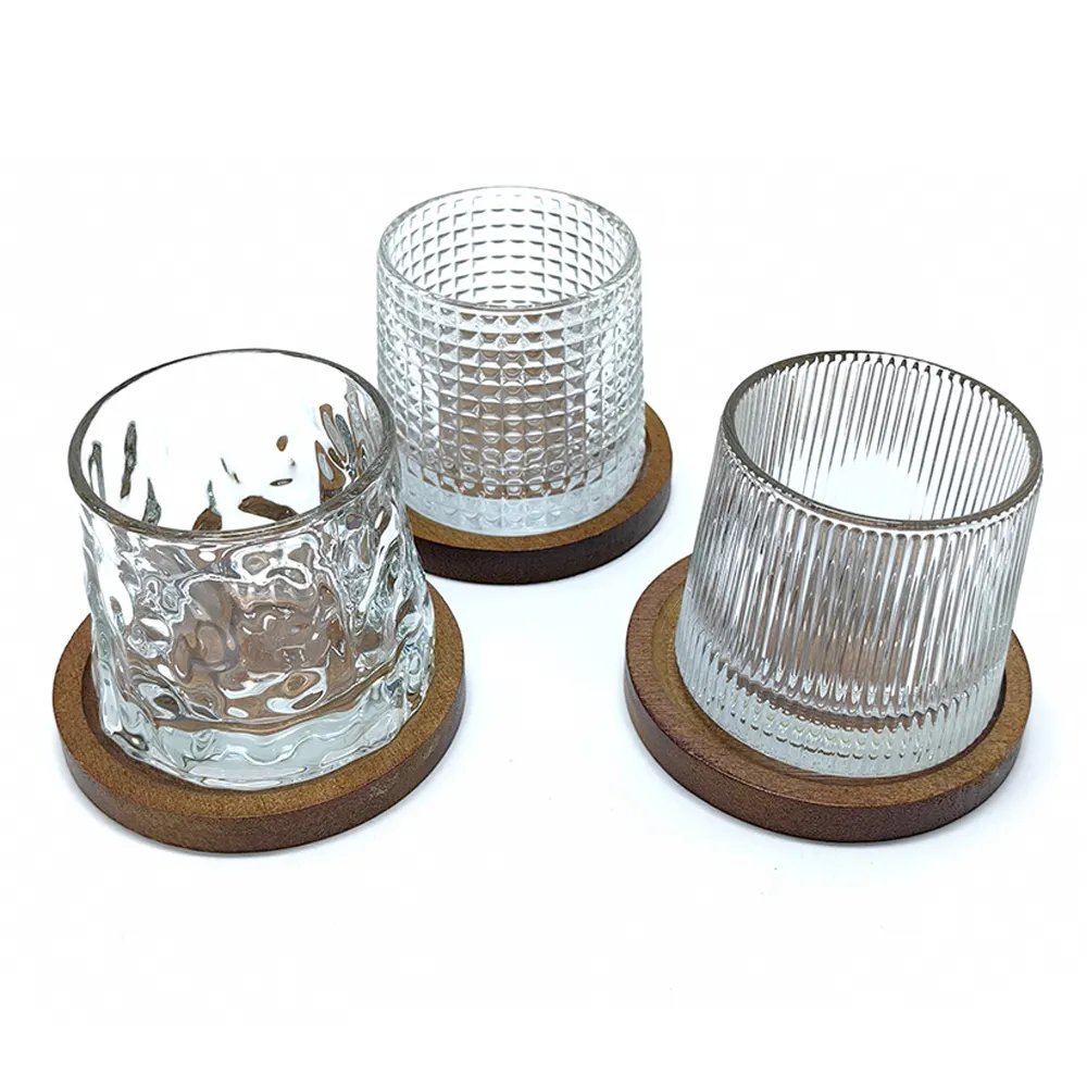 Bán buôn cao cấp xoay quay pha lê cốc thủy tinh Whisky kính đặt với Coaster tre cho Bourbon Cocktail