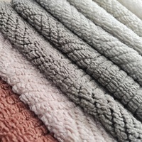 TengHui Jacquard Gewebter Polyester-Polsterstoff Flammhemmend Reißfest Strukturiert 430GSM für Heim-Deko Leinen-Stil Sofa