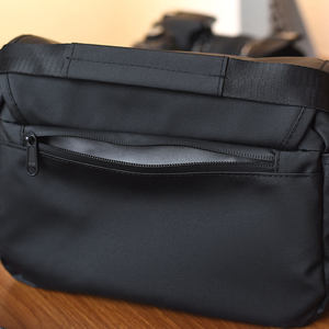 Bolso Bandolera Ligero, Impermeable y Elegante de Nailon Compacto para Cámara de Acción, para Fotógrafos - Product Image 4