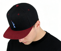 Topi Snapback Bordir Custom Pinggiran Datar Hitam & Maroon untuk Unisex, Dapat Disesuaikan, Gaya Klasik Streetwear