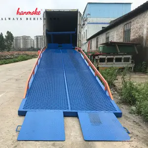 Movable Forklift Loading Dock Platform With 8000kg
