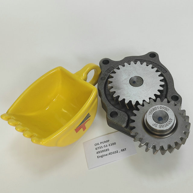 Machinery Engine OIL PUMP 4939585 6731-51-1100  for Excavator PC60-7 Engine 4D102 4BT