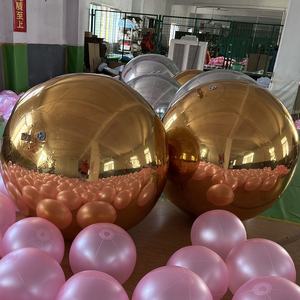 Ballons miroir gonflables imperméables rouges, dorés et argentés avec pompe électrique pour événements festifs ou décoration de Noël - Product Image 3