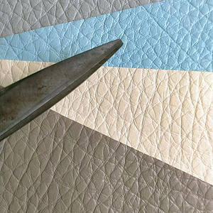 Vente <span class=keywords><strong>en</strong></span> gros de tissu <span class=keywords><strong>en</strong></span> <span class=keywords><strong>similicuir</strong></span> PU <span class=keywords><strong>en</strong></span> polyester doux à grain de litchi pour canapé et sac - Product Image 2