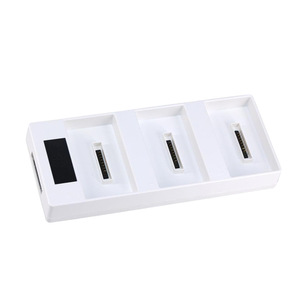 Cargador para 4 baterías con pantalla digital, diseño seguro de plástico para 4 / para Air - Product Image 4