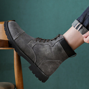 รองเท้าบูททำงา<span class=keywords><strong>น</strong></span>ผู้ชายสไตล์เรโทร แฟชั่นลำลอง กั<span class=keywords><strong>น</strong></span><span class=keywords><strong>น</strong></span>้ำ ป้องกั<span class=keywords><strong>น</strong></span>อั<span class=keywords><strong>น</strong></span>ตราย บุฉนวนยาง ยี่ห้อ 2026 รองเท้าบูทมาร์<span class=keywords><strong>ติ</strong></span><span class=keywords><strong>น</strong></span>หนังผู้ชายใส่สบาย - Product Image 4