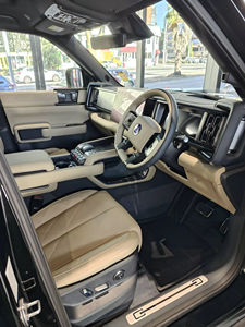 New RHD BYD DENZA B5 Right-Hand Drive Plug-in Hybrid Luxury Off-Road SUV 505kW Max System Output 100km Pure EV NEDC <b>Range</b> - Product Image 5