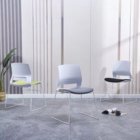 Chaise de formation au design simple, multifonctionnelle, confortable, en plastique PP, pour la maison et le bureau