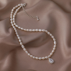 Collar de Perlas Barrocas para Mujer, Cadena Grande de Acero Inoxidable con Diamantes, Joyería Hecha a Mano, Resistente al Agua, Estilo Dropshipping - Product Image 2