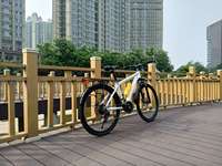 Vélo de montagne 26 pouces 21 vitesses, design simple, confortable, abordable, vente en gros, pour la ville, en stock
