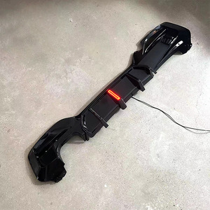 Diffusore Posteriore Stile MP in Plastica Nero Lucido con Luce dal Design Integrato per <span class=keywords><strong>Auto</strong></span> BMW Serie 1 <span class=keywords><strong>F20</strong></span> LCI M Sport 2016-2018 - Product Image 5