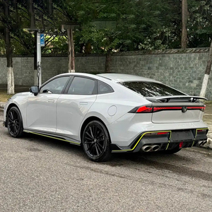 Changan UNI-V HATCHBACK 2023 Usata, Veicolo a Benzina Turbo, Cambio Automatico, Tetto Apribile, <span class=keywords><strong>Auto</strong></span> Usata dalla Cina - Product Image 3