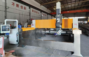 آلة نقش الحجر رباعية المحاور بقوة 7.5 كيلوواط لقطع الجرانيت والكوارتز والرخام والأردواز بطول أقصى 3200 مم عالية الجودة - Product Image 6