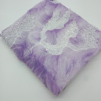 Nouveau design de dentelle brodée de sequins et de perles, tissu coloré en dentelle filet brodée avec des sequins et des perles pour robe de mariée