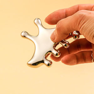 Massaggiatore Kinwong in Metallo 4-in-1 per Terapia Meridiana, Raschietto per Naso a Forma di Lumaca, Massaggiatore per Muscoli, Tendini e Punti di Agopuntura - Product Image 4