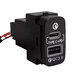 TYPE-C автомобильное зарядное устройство QC3.0 PD <span class=keywords><strong>USB</strong></span> интерфейсный разъем питания синий свет совместим с <span class=keywords><strong>Mitsubishi</strong></span> <span class=keywords><strong>Outlander</strong></span> Lancer EX Pajero Sport - Product Image 1