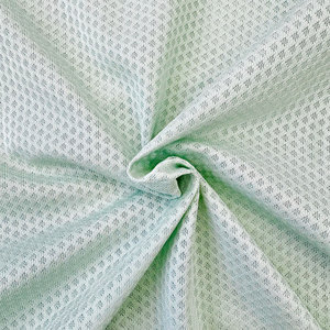 Bán Buôn Căng Khô Phù Hợp Tổ Ong Lưới 100% Polyester Jacquard Vải Dệt Kim 100gsm May Thể Thao Jersey Thăng Hoa Cô Gái - Product Image 5