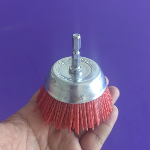 <span class=keywords><strong>Brosse</strong></span> Abrasive Industrielle en Nylon de 3 Pouces avec <span class=keywords><strong>Tige</strong></span> Hexagonale pour le Débavurage des Métaux - Product Image 2