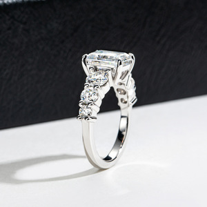 PYQ 3 Carat <strong>Emerald</strong> Cut Moissanite Engagement Ring, 925 Sterling <strong>Silver</strong> Fashion <strong>Jewelry</strong> for Overseas Exclusive Wholesale - Product Image 4