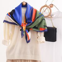 Nouvelle Collection 2026 – Foulard Carré Rétro Graffiti en Polyester, Coloré et Léger, pour Femme – Vente en Gros