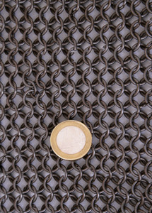 Túnica de malla de acero forjado Lorica Hamata hecha a mano, perfecta para diseñadores de disfraces, exposiciones e interiores decorativos. - Product Image 3