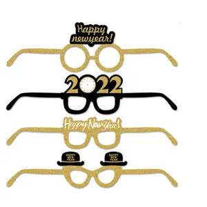 2022 yeni yıl parti gözlüğü sahne yeni yıl arifesinde gözlük şapkalar mutlu yeni yıl süslemeleri