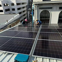 Structure de montage de panneaux solaires en métal pour toiture résidentielle LF002, rail en aluminium, système de fixation solaire facile à utiliser avec pinces