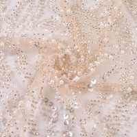 Tissu en dentelle florale brodée de luxe blanc épais, maille élégante en tulle pour robe de mariée et haute couture